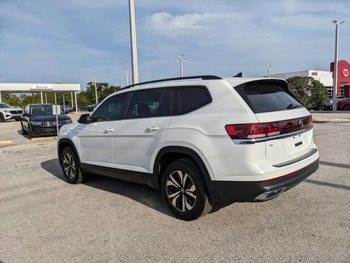 2024 Volkswagen Atlas 2.0T SE