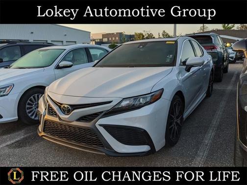 2022 Toyota Camry SE