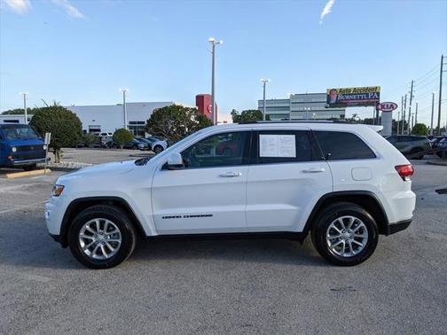 2021 Jeep Grand Cherokee Laredo