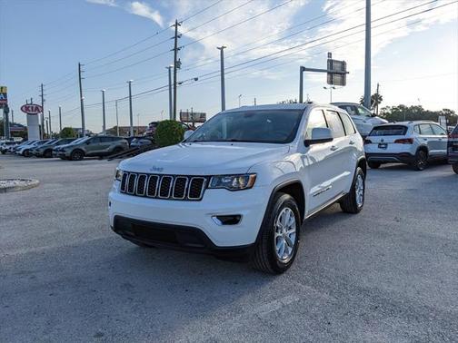2021 Jeep Grand Cherokee Laredo