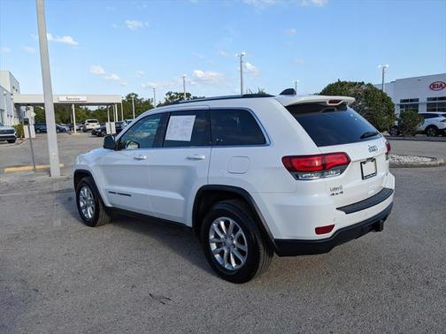 2021 Jeep Grand Cherokee Laredo