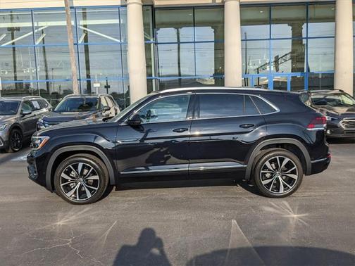 2025 Volkswagen Atlas Cross Sport 2.0T SEL Premium