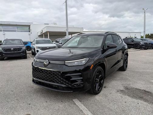 2026 Volkswagen Tiguan 2.0T SE R-Line Black