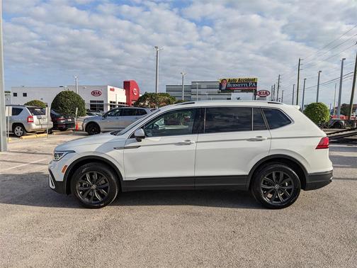 2024 Volkswagen Tiguan 2.0T SE 4MOTION