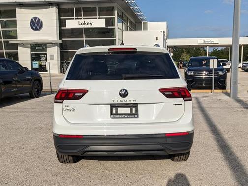 2024 Volkswagen Tiguan 2.0T SE 4MOTION