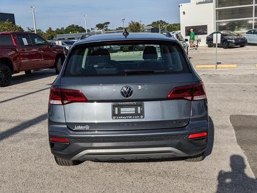 2022 Volkswagen Taos 1.5T S