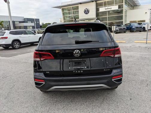 2024 Volkswagen Taos 1.5T SE