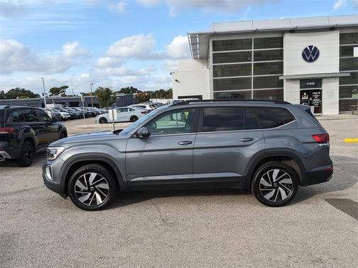 2024 Volkswagen Atlas 2.0T SE w/Technology
