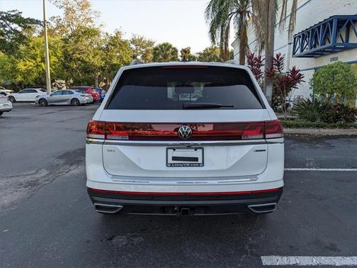 2025 Volkswagen Atlas 2.0T SEL