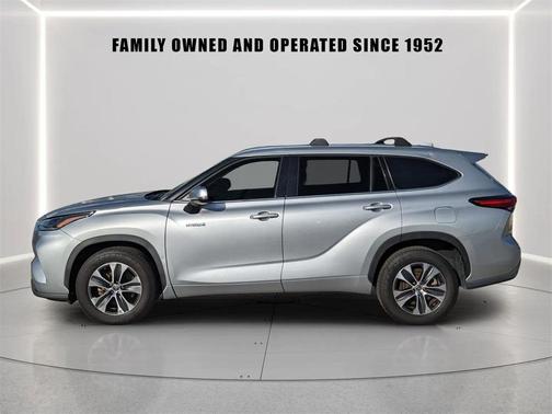 2021 Toyota Highlander Hybrid XLE