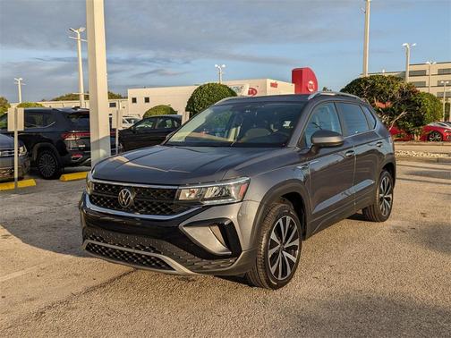 2023 Volkswagen Taos 1.5T SE
