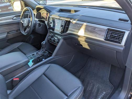 2023 Volkswagen Atlas Cross Sport 3.6L V6 SE w/Technology