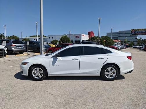 2022 Chevrolet Malibu 1LS