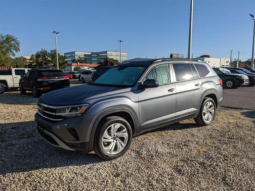 2023 Volkswagen Atlas 3.6L SE w/Technology