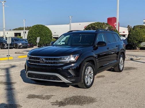 2023 Volkswagen Atlas 3.6L SE w/Technology