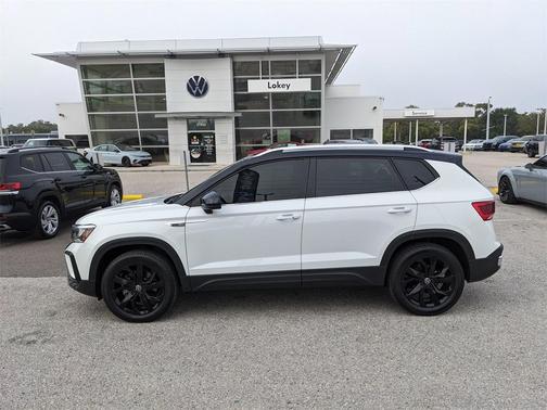 2023 Volkswagen Taos 1.5T SE