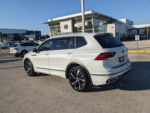 2023 Volkswagen Tiguan 2.0T SEL R-Line 4MOTION
