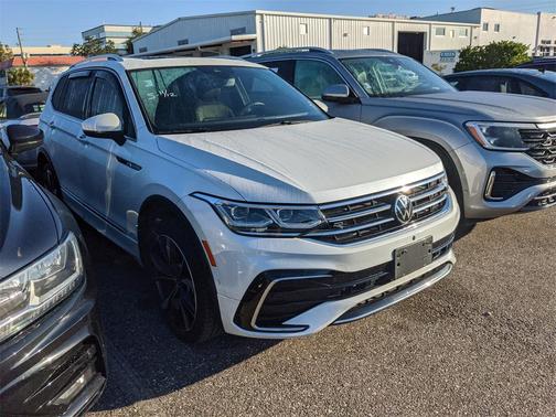2023 Volkswagen Tiguan 2.0T SEL R-Line 4MOTION