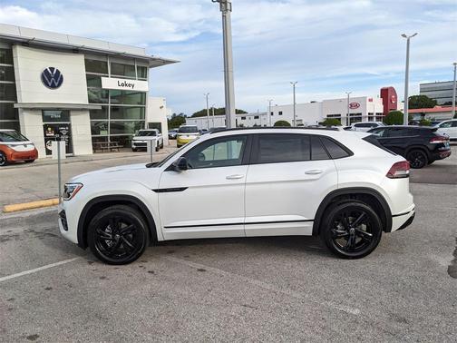2026 Volkswagen Atlas Cross Sport 2.0T SEL
