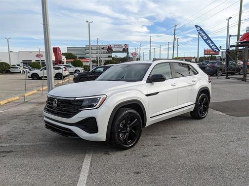 2026 Volkswagen Atlas Cross Sport 2.0T SEL