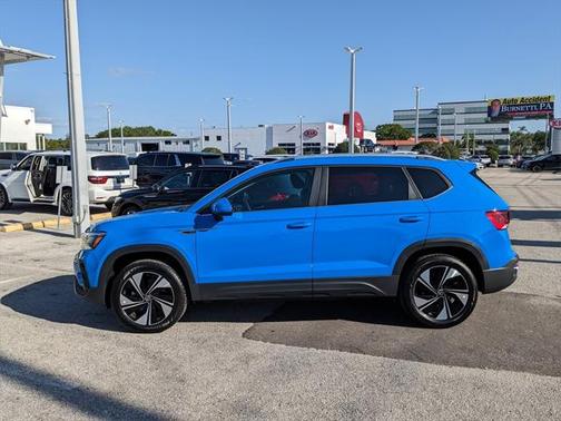 2024 Volkswagen Taos 1.5T SE