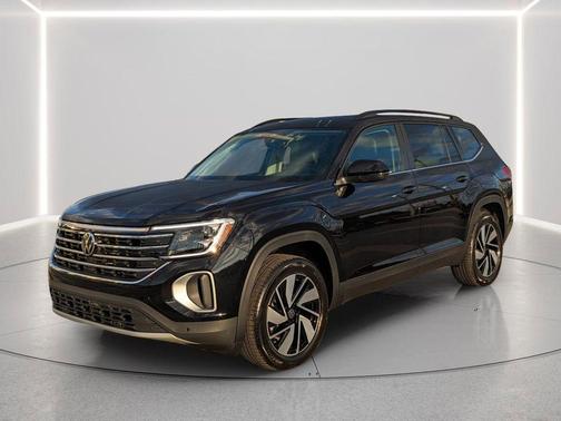 deep black pearl 2026 Volkswagen Atlas 2.0T SE w/Technology