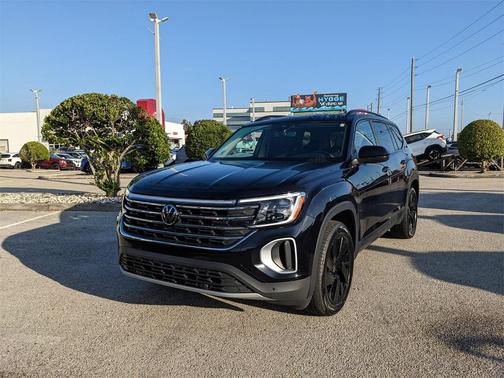 2024 Volkswagen Atlas 2.0T SE w/Technology