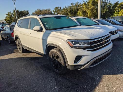 2022 Volkswagen Atlas 3.6L SE w/Technology