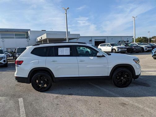 2022 Volkswagen Atlas 3.6L SE w/Technology