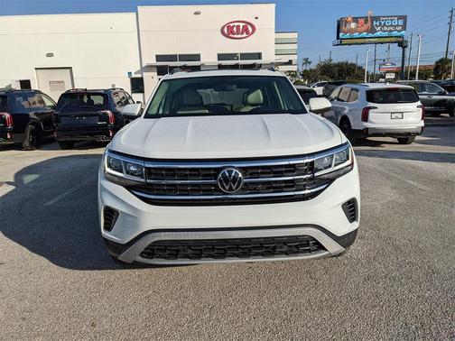 2022 Volkswagen Atlas 3.6L SE w/Technology