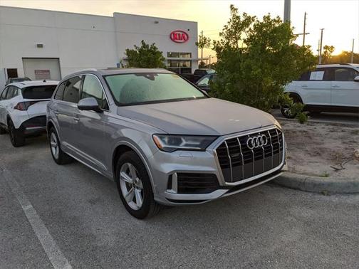 2022 Audi Q7 55 Premium