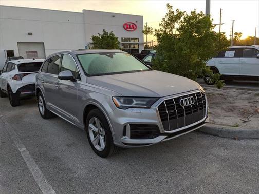 2022 Audi Q7 55 Premium