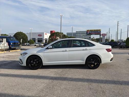 2025 Volkswagen Jetta 1.5T SE