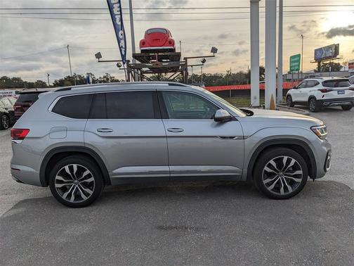 2022 Volkswagen Atlas 3.6L SEL Premium
