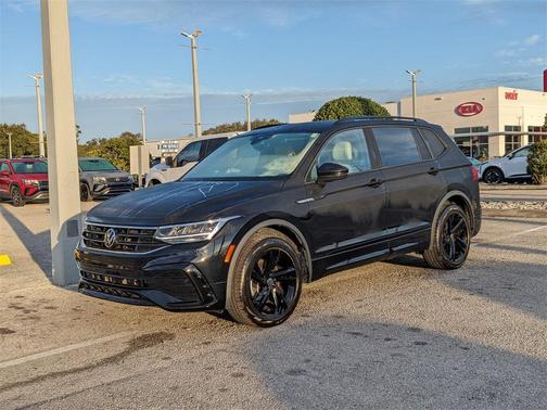2023 Volkswagen Tiguan 2.0T SE R-Line Black