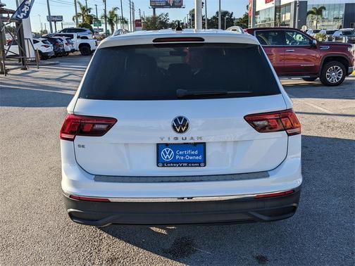 2022 Volkswagen Tiguan 2.0T SE