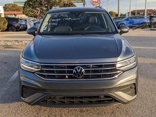 2022 Volkswagen Tiguan 2.0T SE