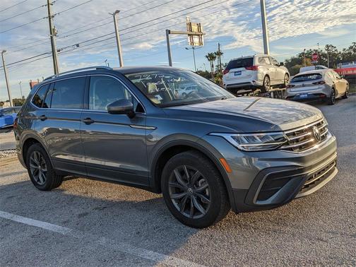 2022 Volkswagen Tiguan 2.0T SE
