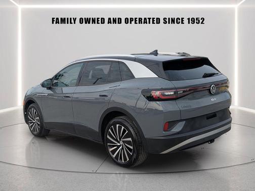 Pure Gray 2023 Volkswagen ID.4 Pro S Plus