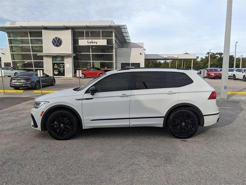 2022 Volkswagen Tiguan 2.0T SE R-Line Black