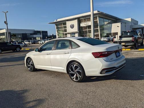 2025 Volkswagen Jetta 1.5T SEL