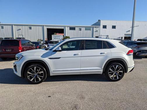 2026 Volkswagen Atlas Cross Sport 2.0T SEL Premium