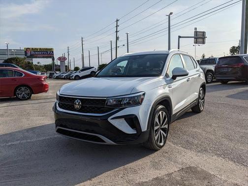 2024 Volkswagen Taos SE