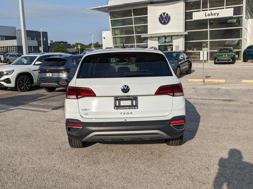 2024 Volkswagen Taos SE