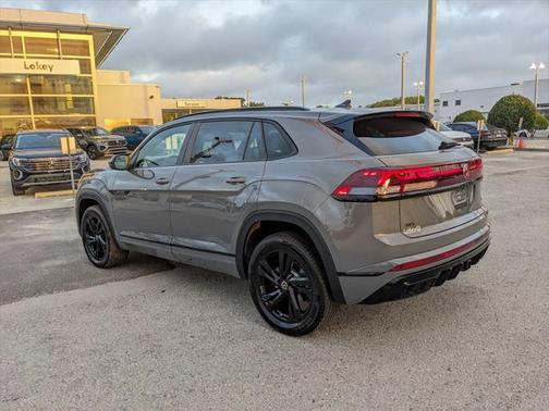 2025 Volkswagen Atlas Cross Sport 2.0T SEL
