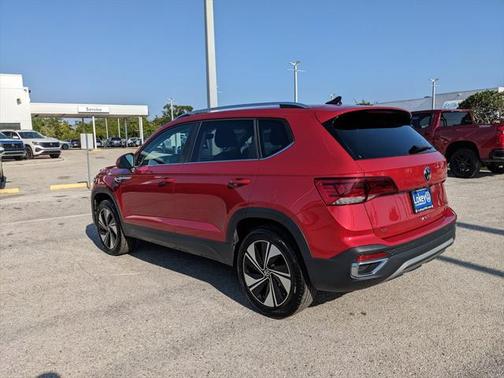 2024 Volkswagen Taos 1.5T SE
