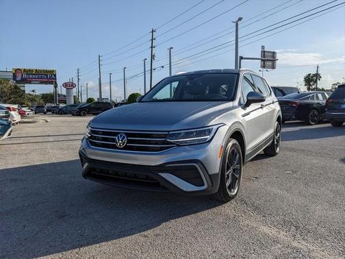 2024 Volkswagen Tiguan 2.0T SE