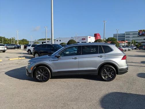 2024 Volkswagen Tiguan 2.0T SE