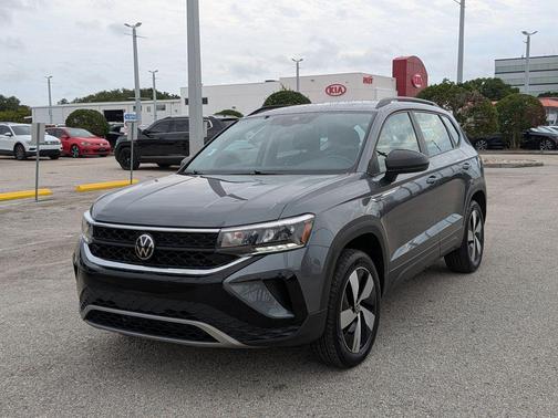Platinum Gray Metallic 2024 Volkswagen Taos 1.5T S