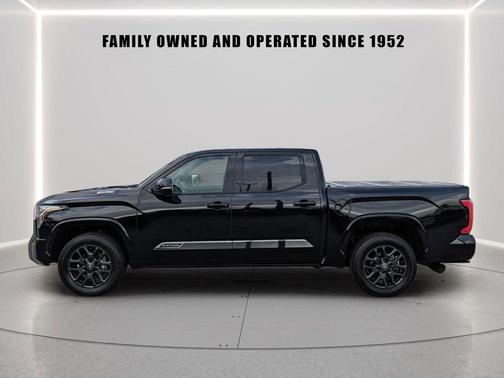 2025 Toyota Tundra Hybrid Platinum